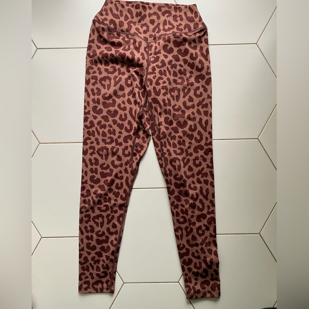 Vitality/ Balance Athletica cheetah print leggings, size M
